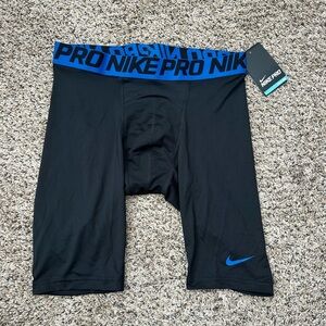 Nike Men's Black and Blue Boxer Briefs